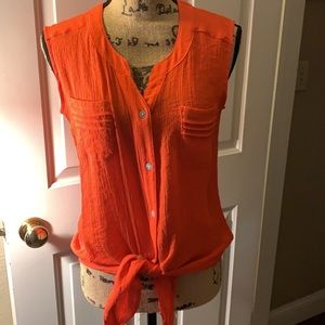 Burnt orange rayon sleeveless tank in medium